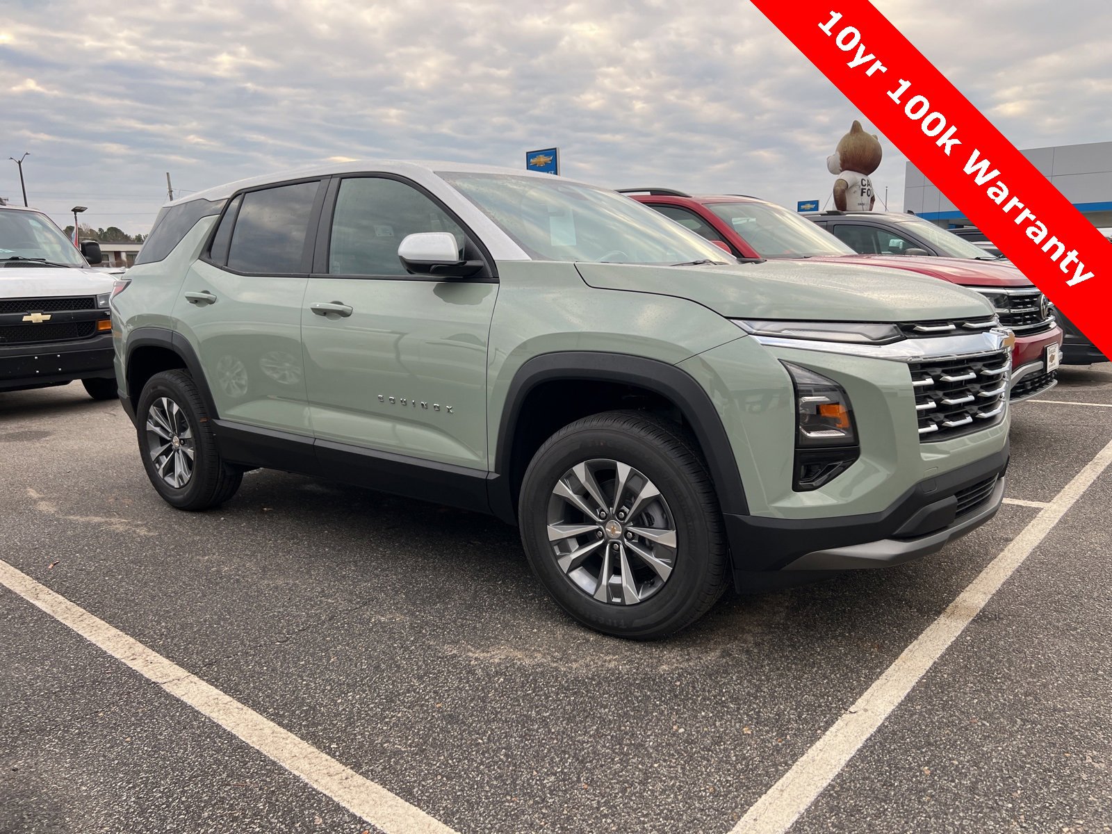 2026 Chevrolet Equinox LT photo 3