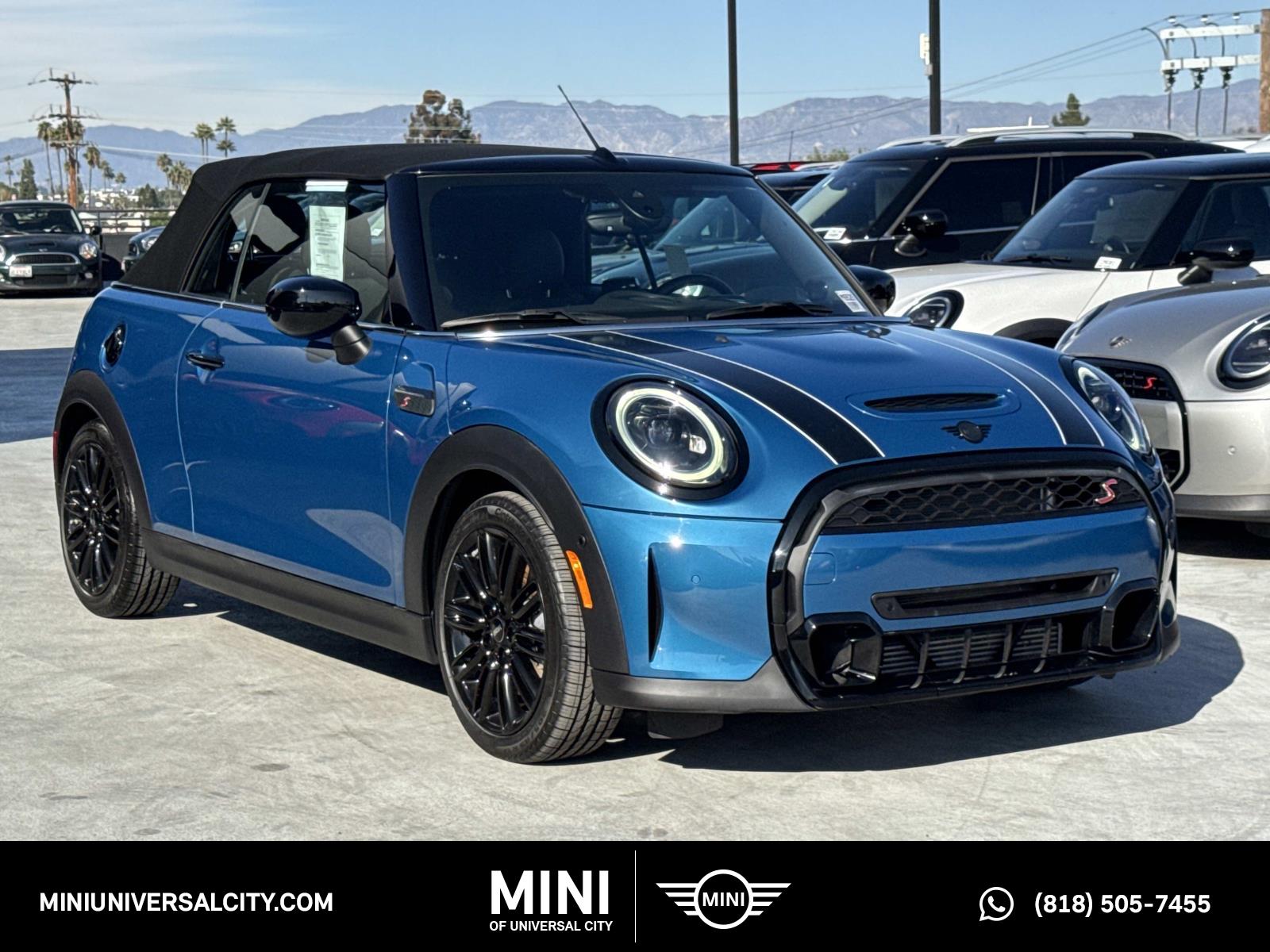 2023 MINI Convertible S's photo
