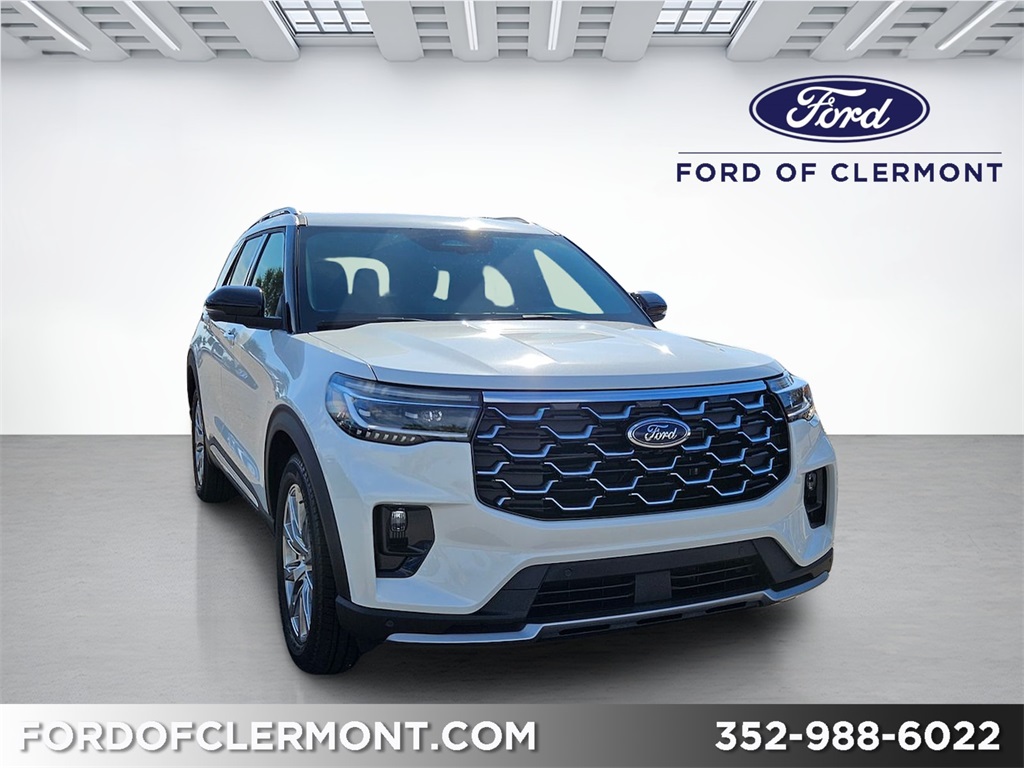 2026 Ford Explorer Platinum's photo