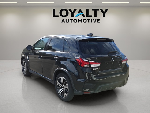 2021 Mitsubishi Outlander Sport ES photo 2