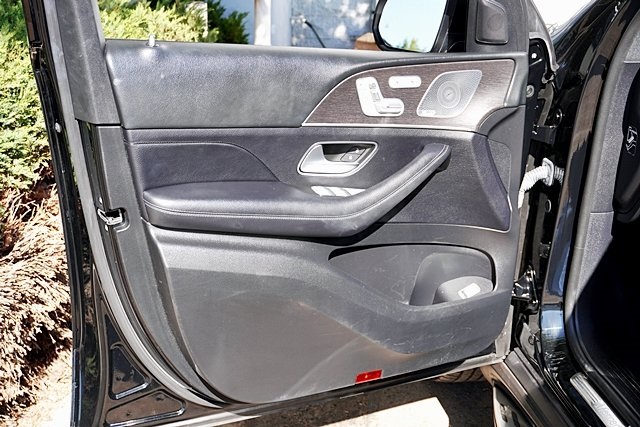 Used 2020 Black Mercedes-Benz GLE 350 image 22