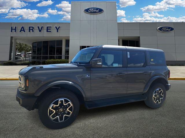 2025 Ford Bronco 4-Door Outer Banks's photo