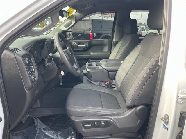 2022 Chevrolet Silverado 1500 Custom Trail Boss photo 2