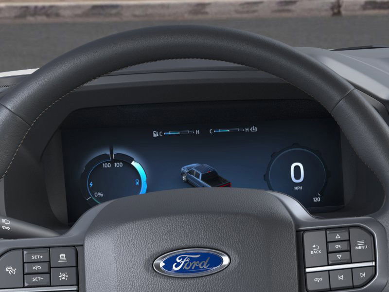 2025 Ford F-150 Lightning Lariat photo 13