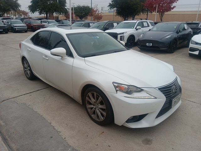 2015 Lexus IS 250's photo