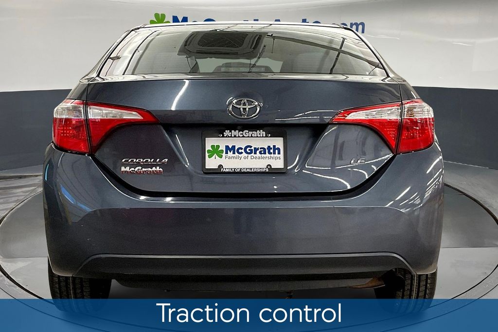 2016 Toyota Corolla LE photo 4
