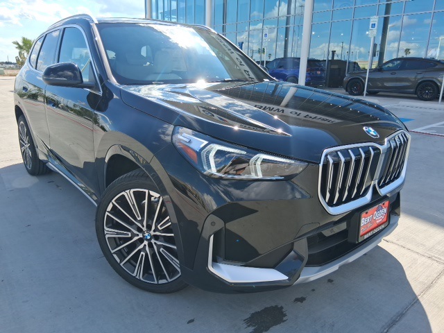 2026 BMW X1 28i's photo