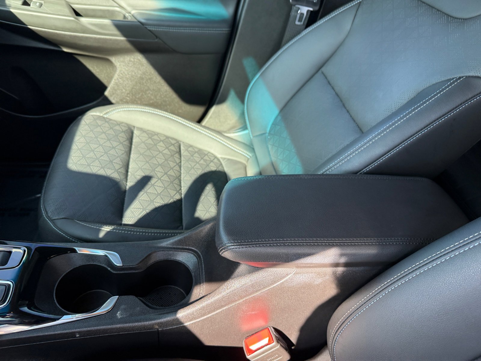 2022 Chevrolet Bolt EV 2LT photo 14