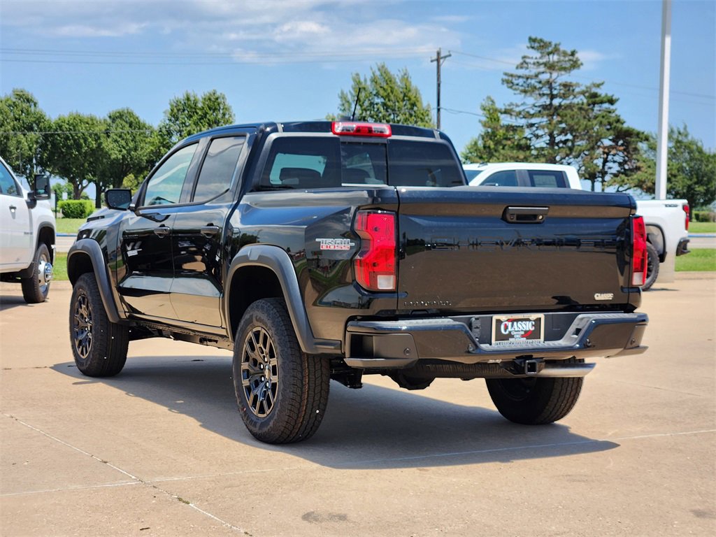 2026 Chevrolet Colorado Trail Boss photo 3
