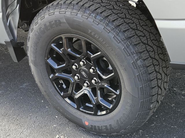 2025 Ford F-150 Lariat photo 7