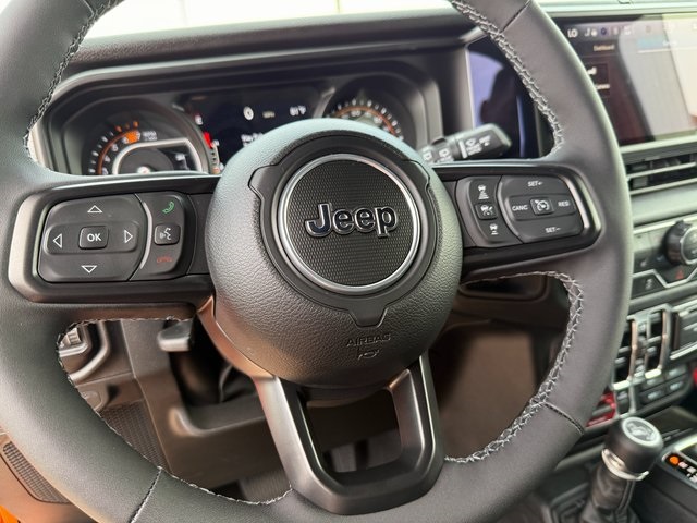 2025 Jeep Wrangler Willys photo 24