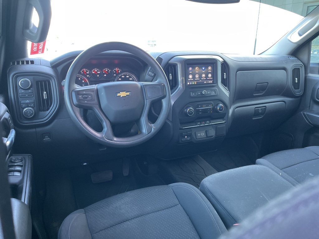2023 Chevrolet Silverado 2500HD Custom photo 13