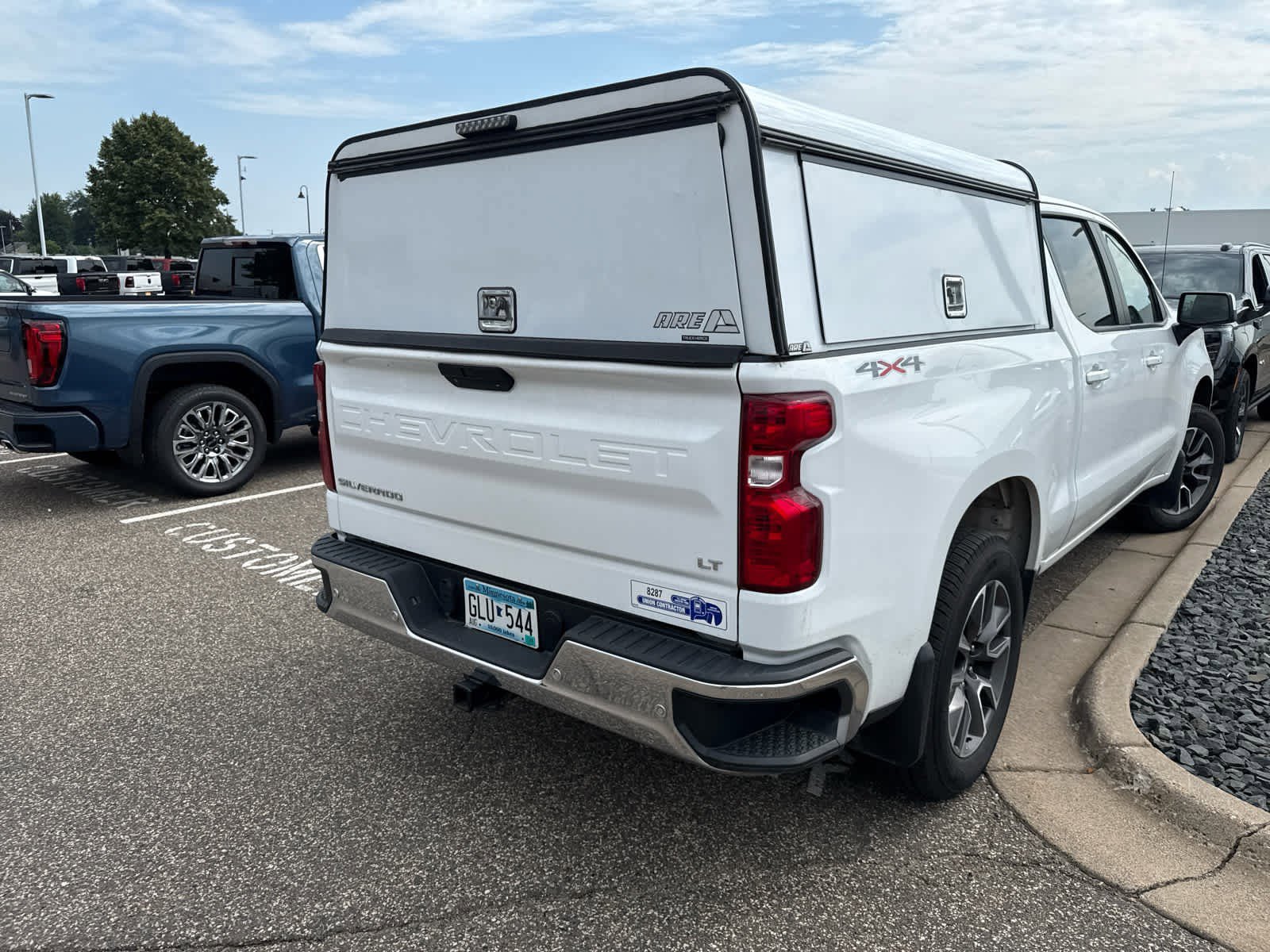 2021 Chevrolet Silverado 1500 LT photo 4