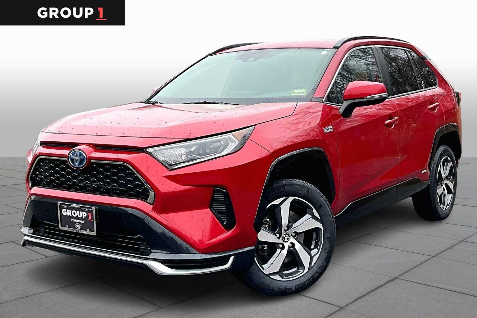 2021 Toyota RAV4 SE's photo