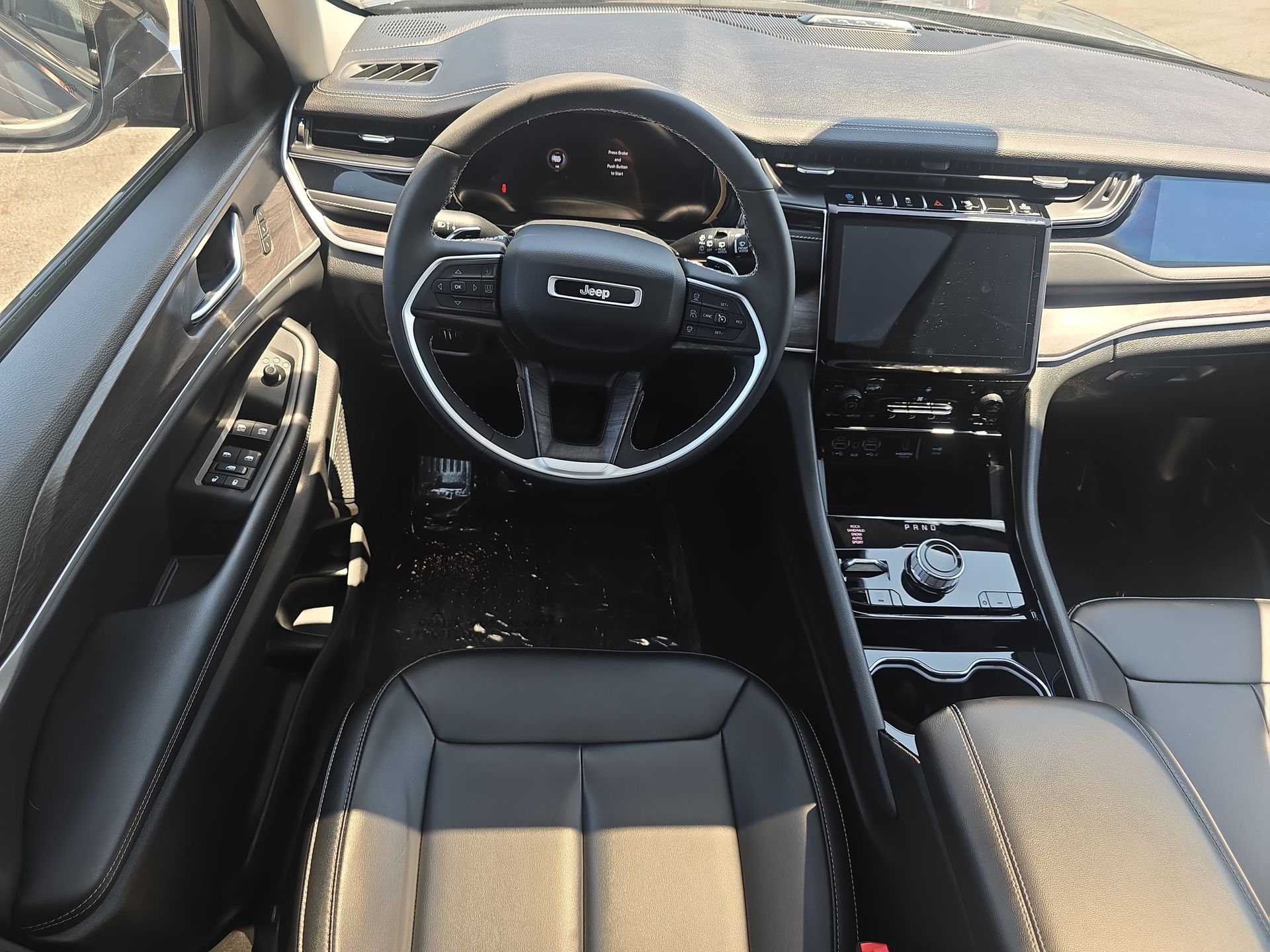 2023 Jeep Cherokee Base photo 54