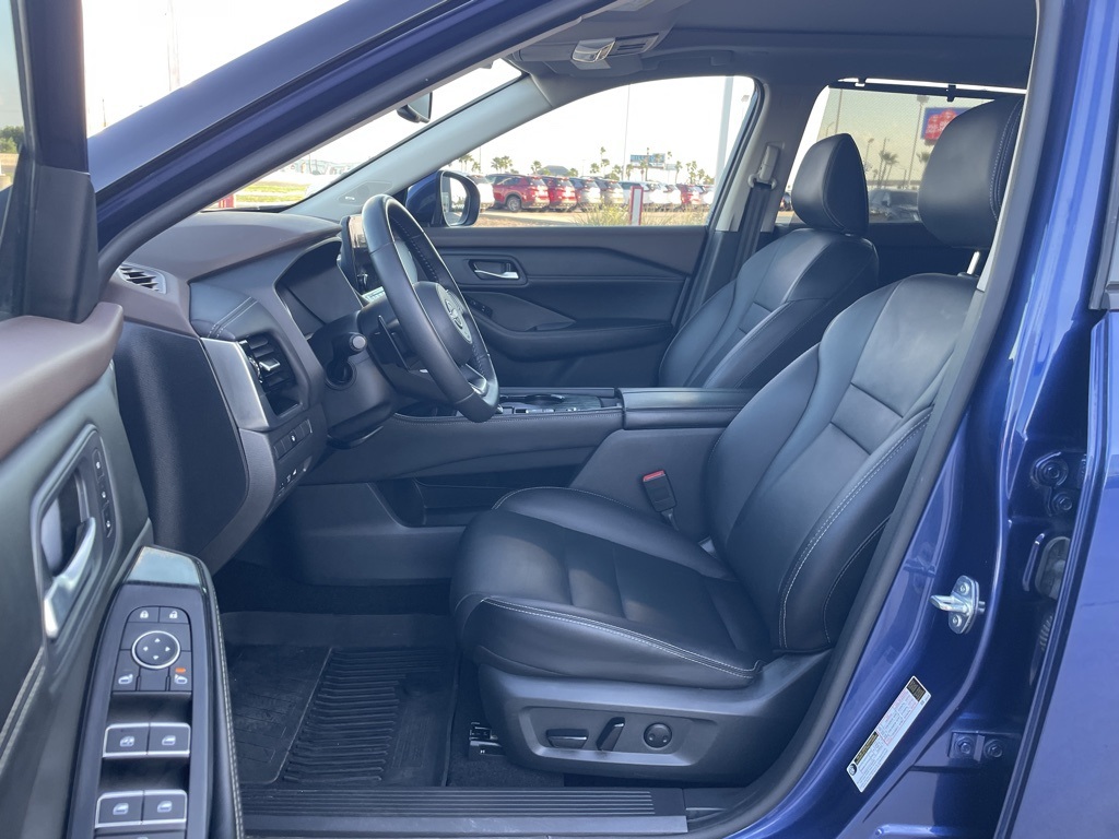 2023 Nissan Rogue SL photo 14