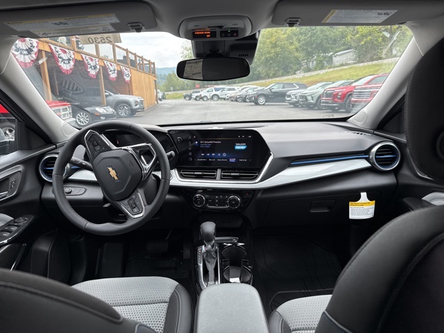 2026 Chevrolet Trax LT photo 14