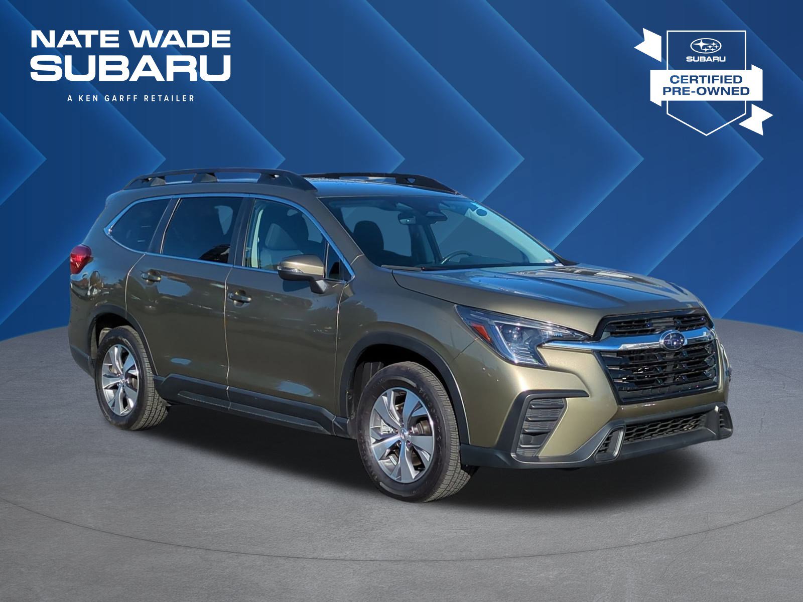 2023 Subaru Ascent Premium's photo