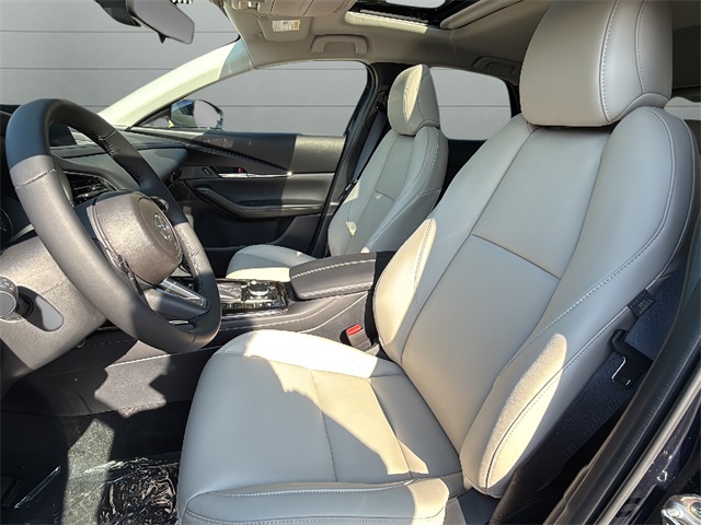 2025 Mazda CX-30 2.5 S Preferred photo 9