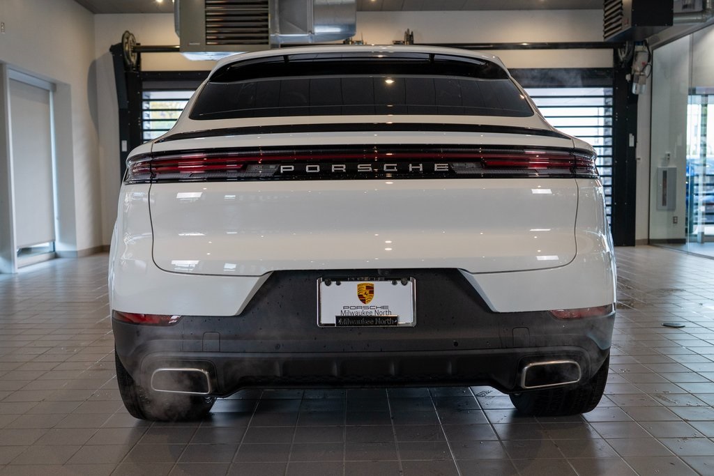 2025 Porsche Cayenne Coupe photo 5