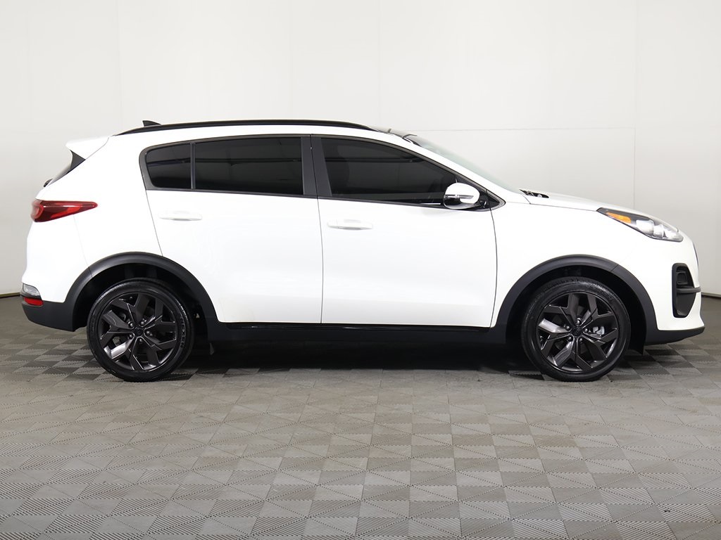 2022 Kia Sportage Nightfall Edition photo 13