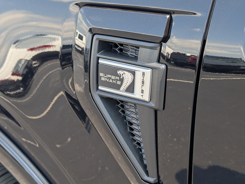 2025 Ford F-150 Lariat photo 25