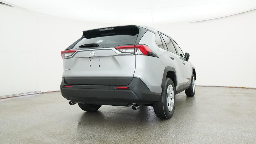 2025 Toyota RAV4 LE photo 20