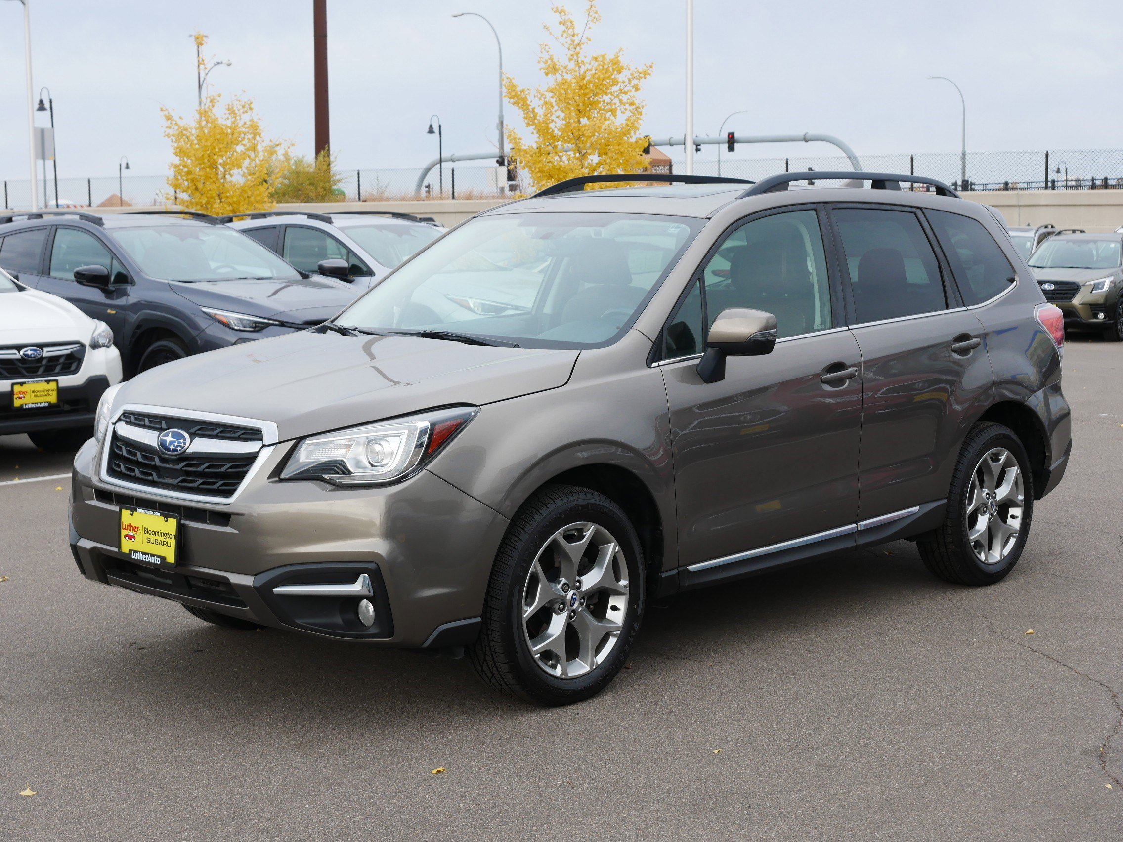 2018 Subaru Forester Touring photo 3