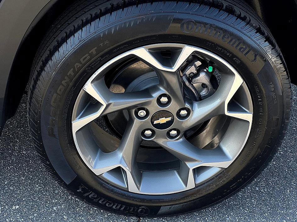 2024 Chevrolet Trax LT photo 4