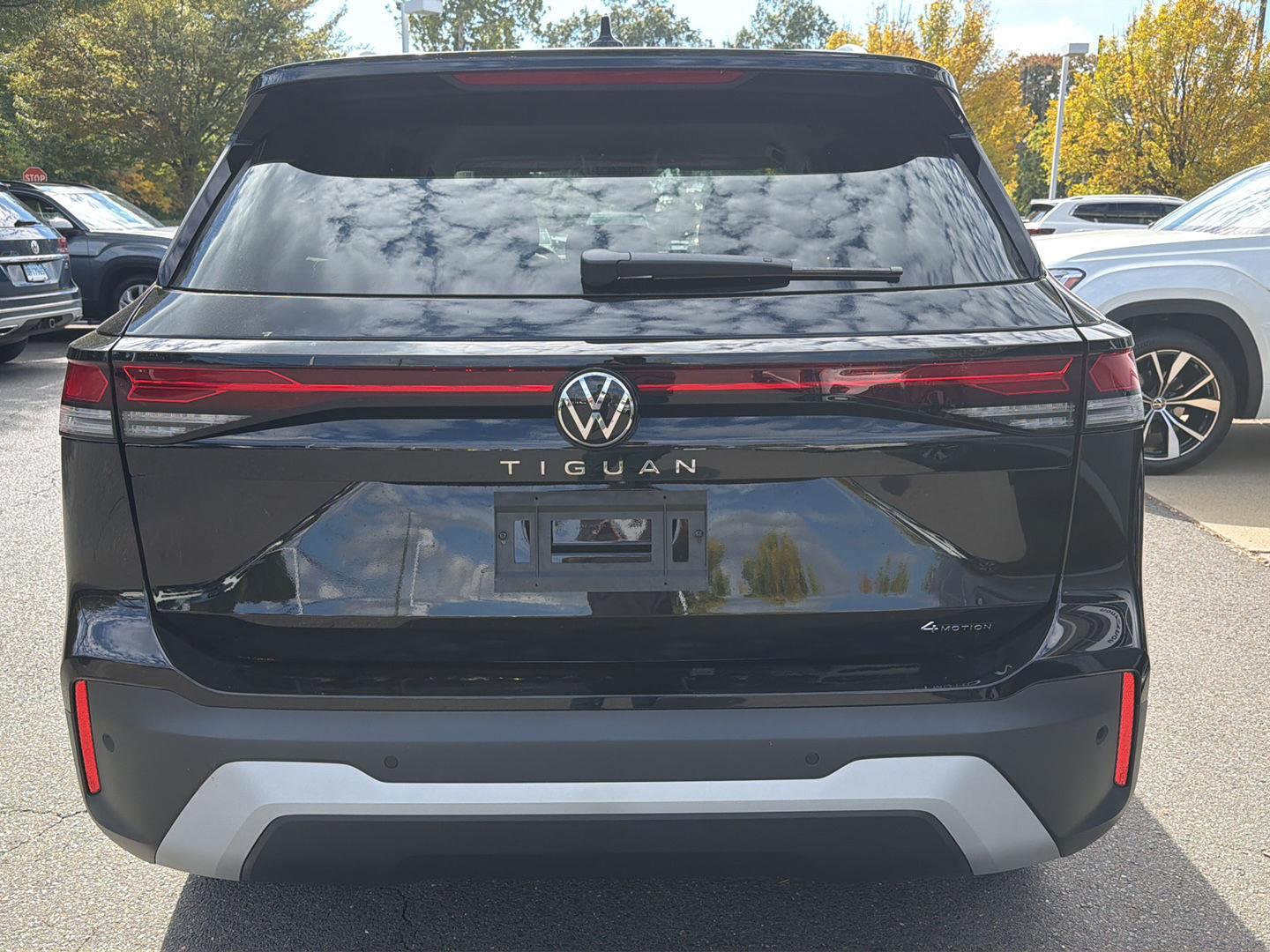 2025 Volkswagen Tiguan S photo 4