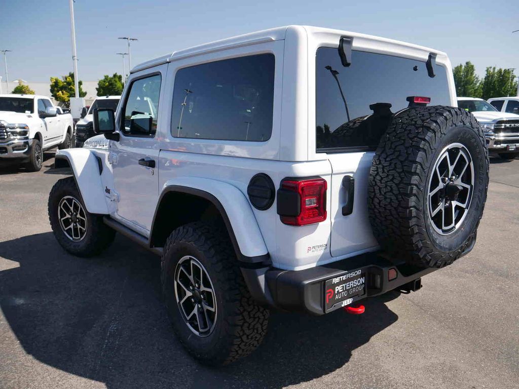 2025 Jeep Wrangler Rubicon photo 4