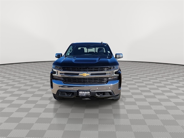 2021 Chevrolet Silverado 1500 LT photo 3