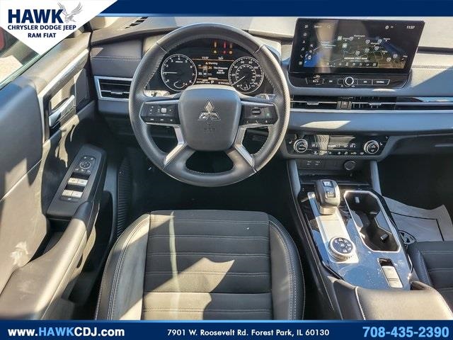 2025 MITSUBISHI OUTLANDER - Image 9