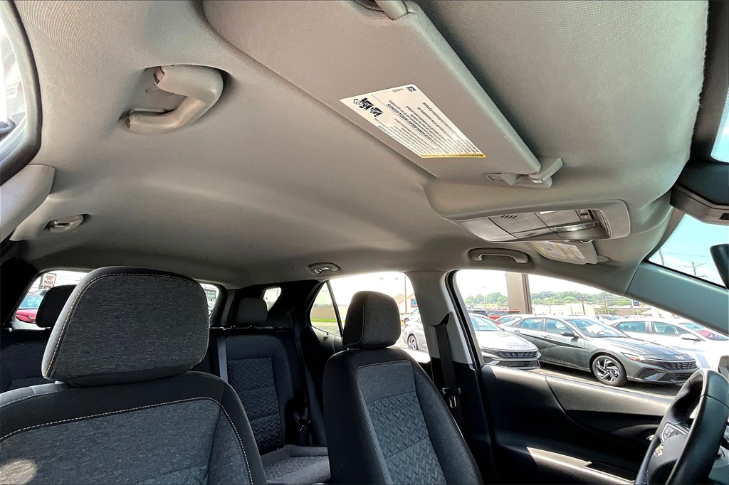2022 Chevrolet Equinox LT photo 21