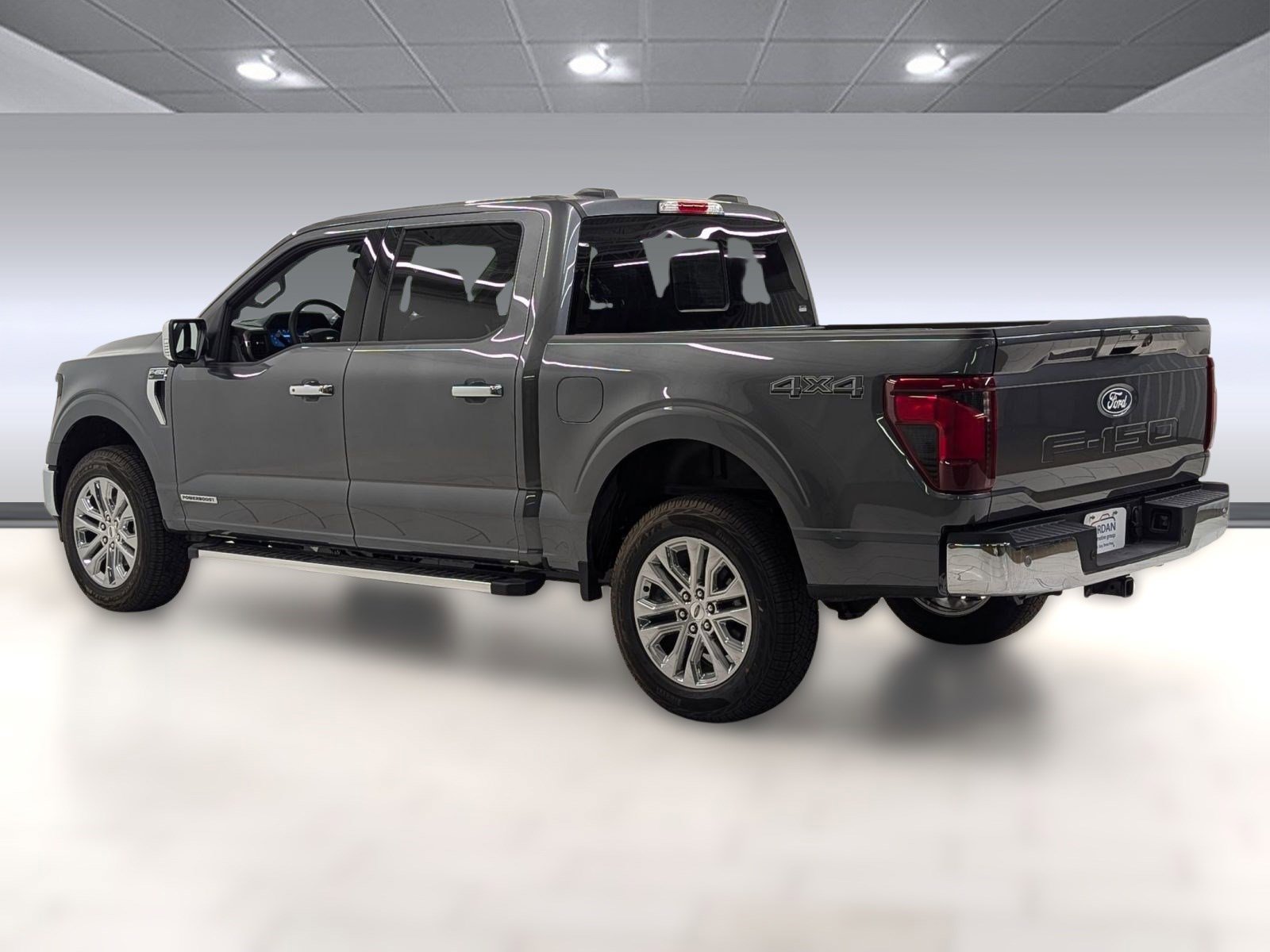 2025 Ford F-150 XLT photo 2