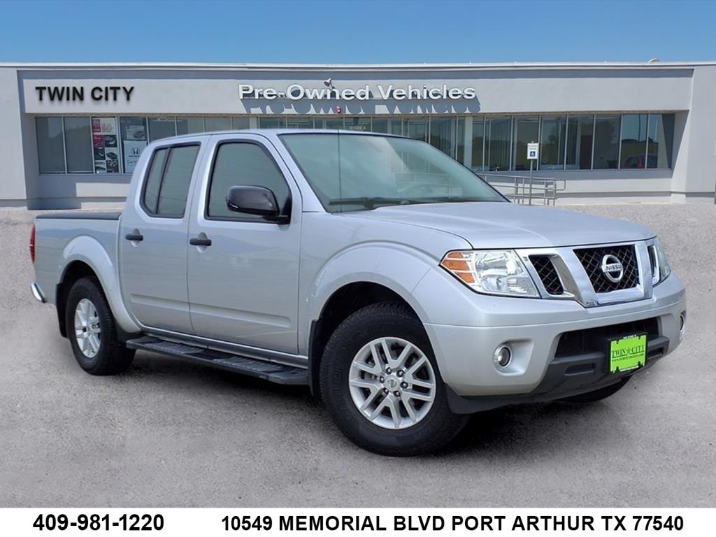 2021 Nissan Frontier SV's photo