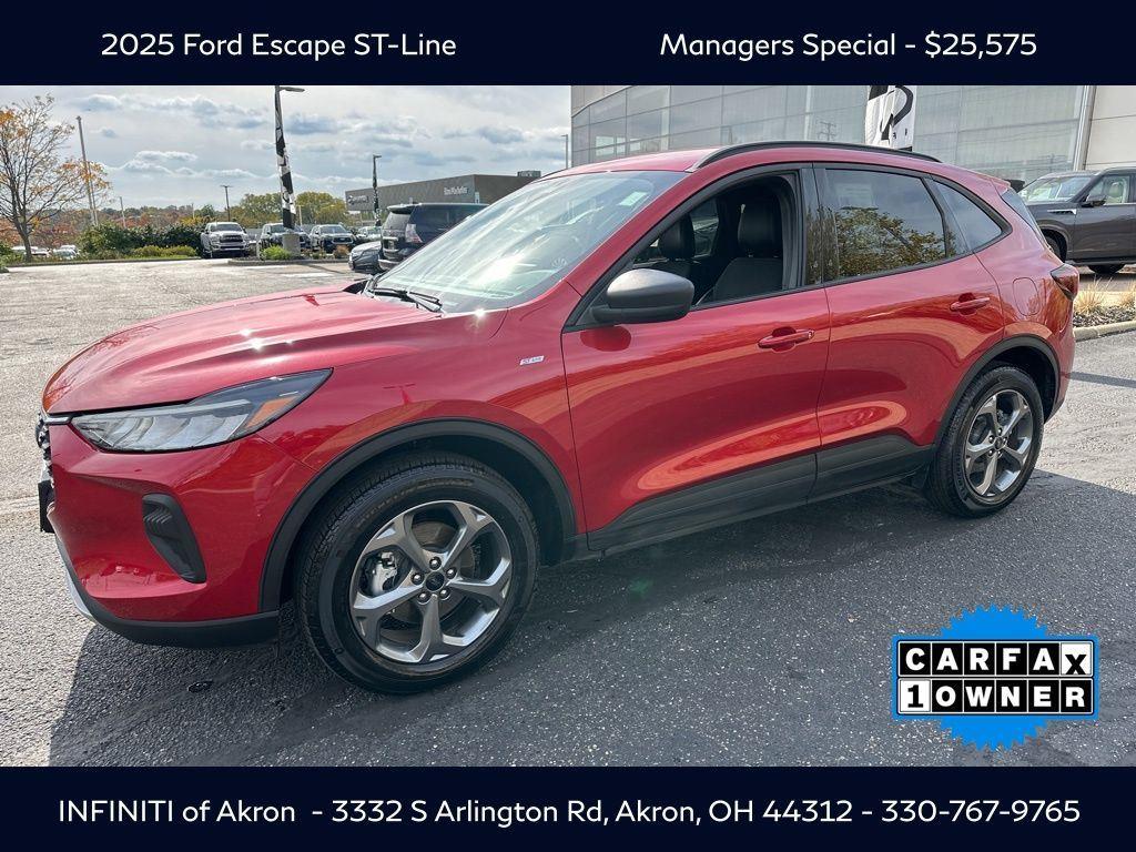 2025 Ford Escape ST-Line photo 4