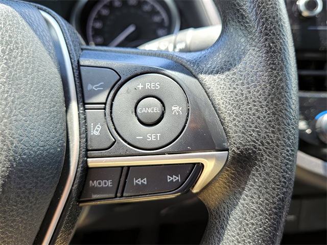 2023 Toyota Camry LE photo 19