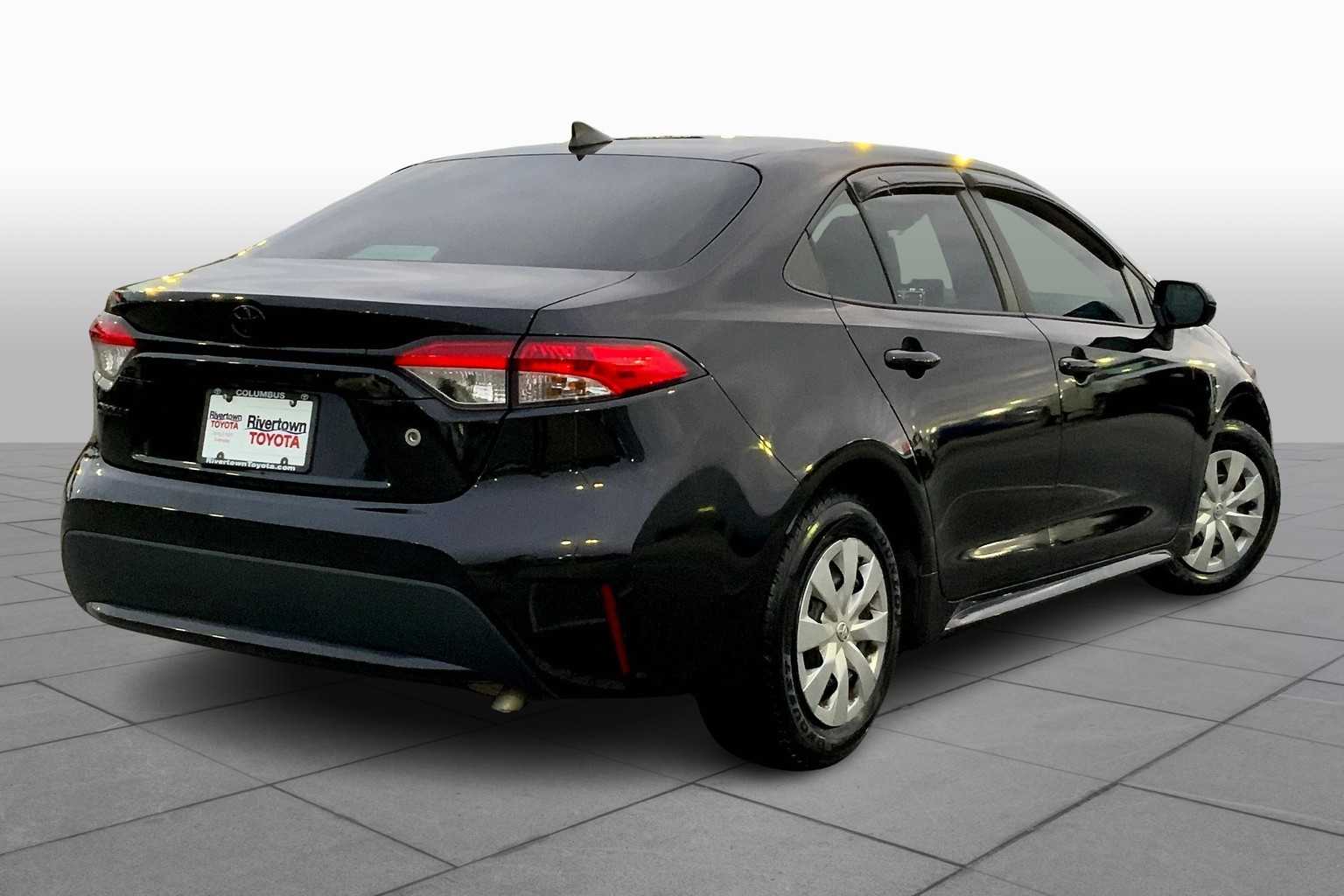 2022 Toyota Corolla L photo 12