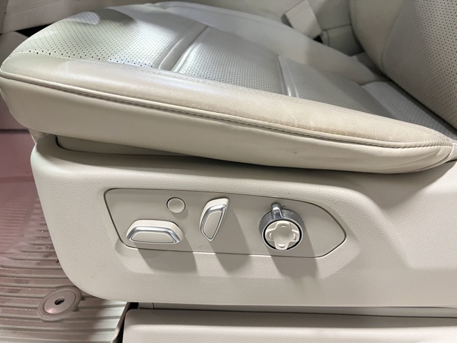2022 Cadillac Escalade ESV Sport Platinum photo 25