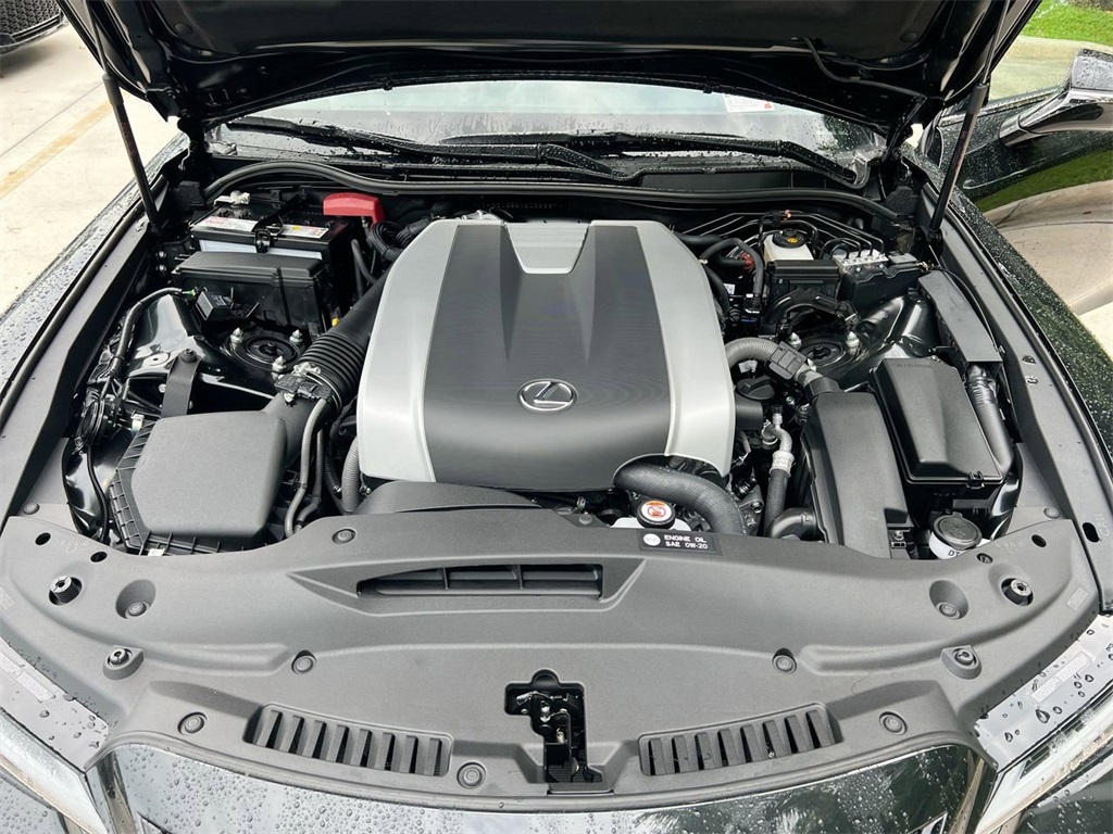 2025 Lexus IS 350 F SPORT photo 8