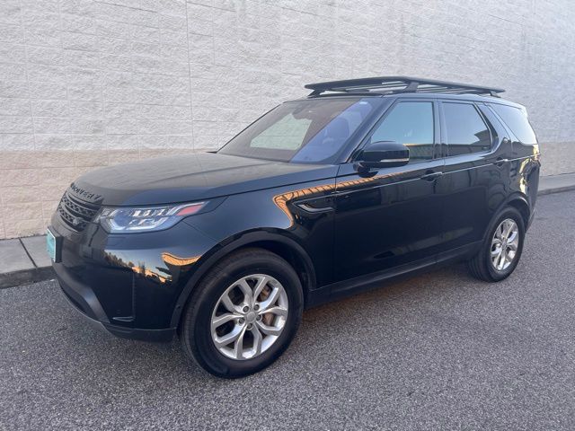 2019 Land Rover Discovery SE's photo