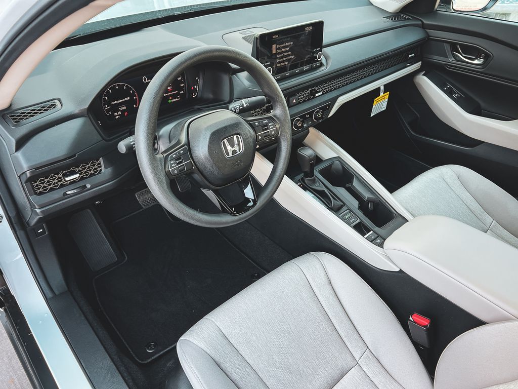 2025 Honda Accord SE photo 22