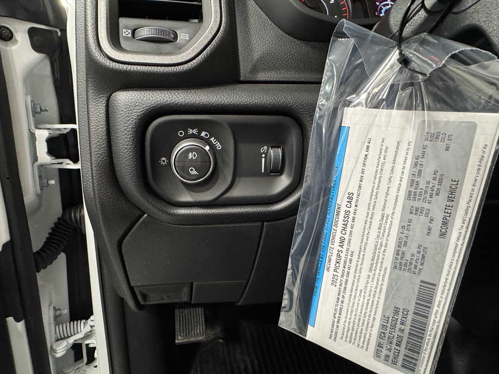 2025 Ram 4500 Tradesman photo 15