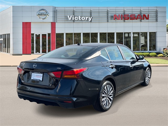 2024 Nissan Altima 2.5 SV photo 2