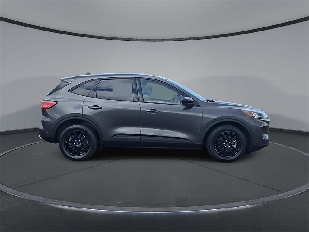 2020 Ford Escape SE Sport Hybrid photo 9