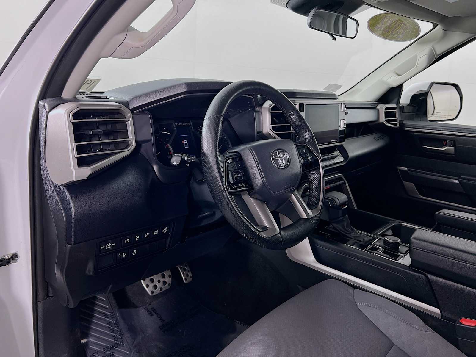 2022 Toyota Tundra SR5 photo 5