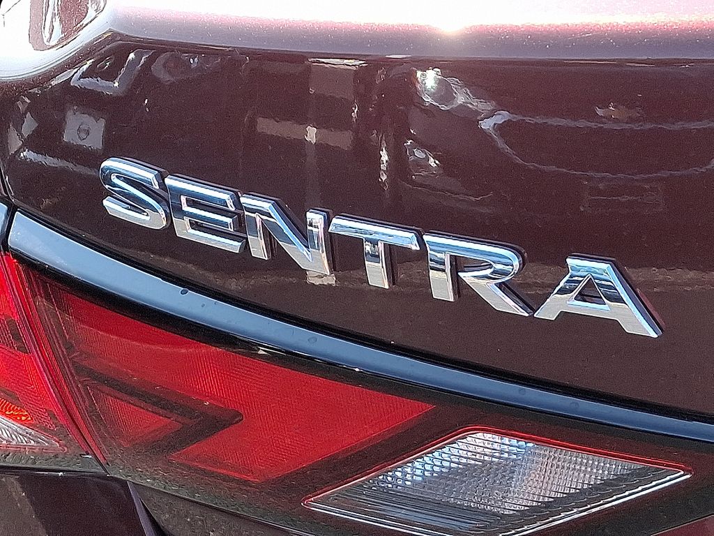 2025 Nissan Sentra SV photo 4