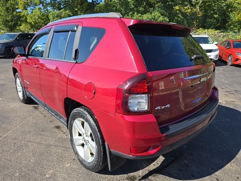2014 Jeep Compass Latitude photo 4