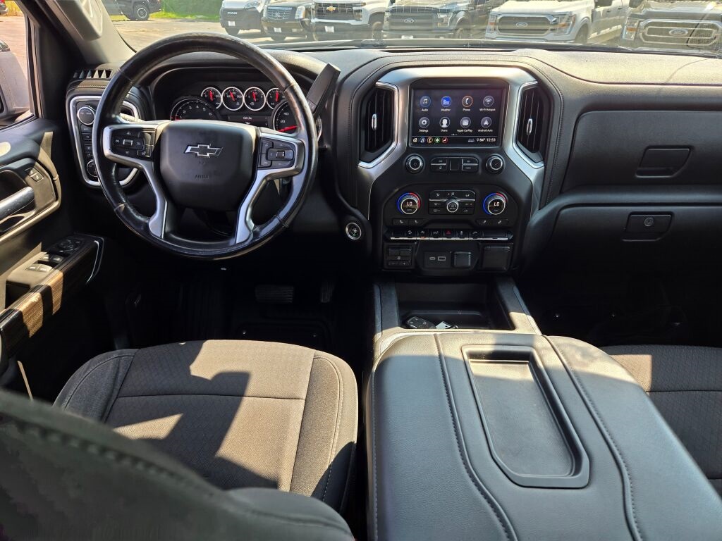 2020 Chevrolet Silverado 1500 RST photo 12